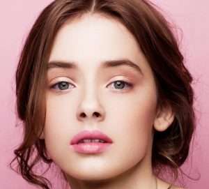 soft pink lips